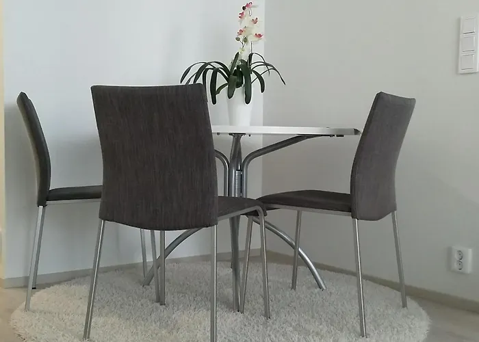 Hervannassa Uusi Saunallinen Kaksio + Parkkipaikka + Ratikka 아파트 탐페레